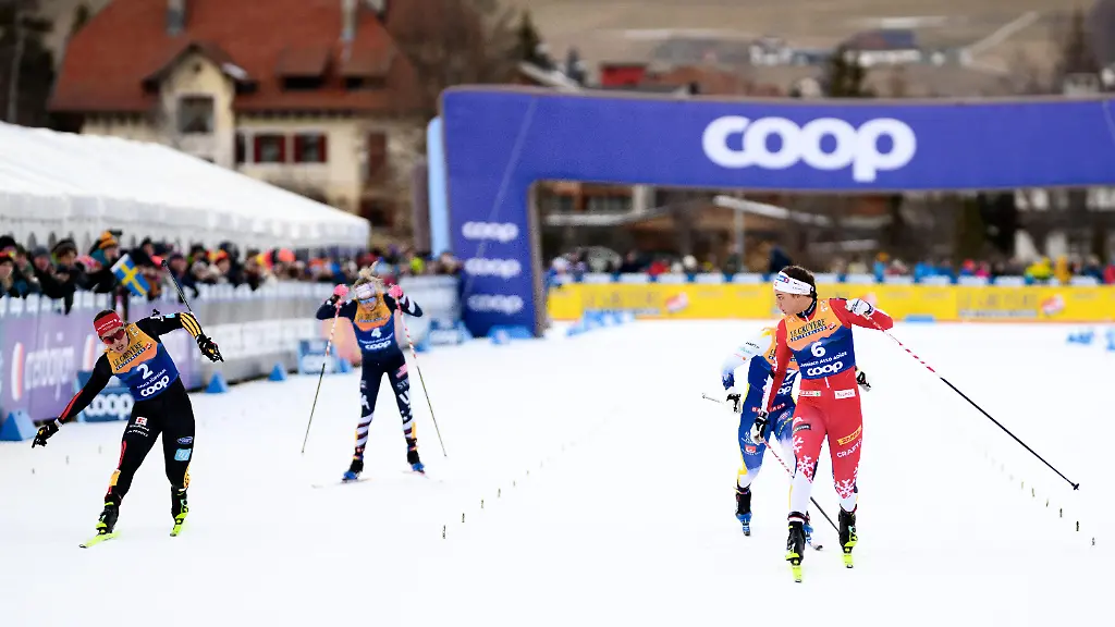 251228-Coletta-Rydzek-of-Germany-and-Kristine-Stavaas-Skistad-of-Norway-compete-in-the-women-s-cross-country-skiing-free-technique-sprint-final-during-the-Tour-de-Ski-on-December-28-2025-in-Toblach