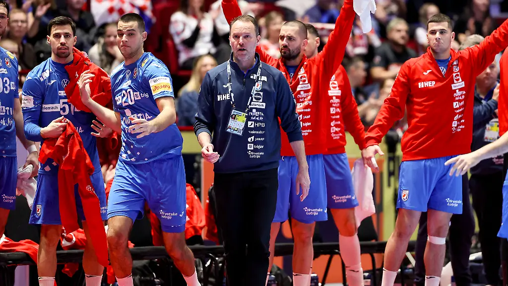 MALMO-SWEDEN-JANUARY-28-Croatia-head-coach-Dagur-Sigurdsson-during-the-Men-s-EHF-Euro-2026-match-between-Croatia-and-Hungary-at-Malmo-Arena-on-January-28-2026-in-Malmo-Sweden