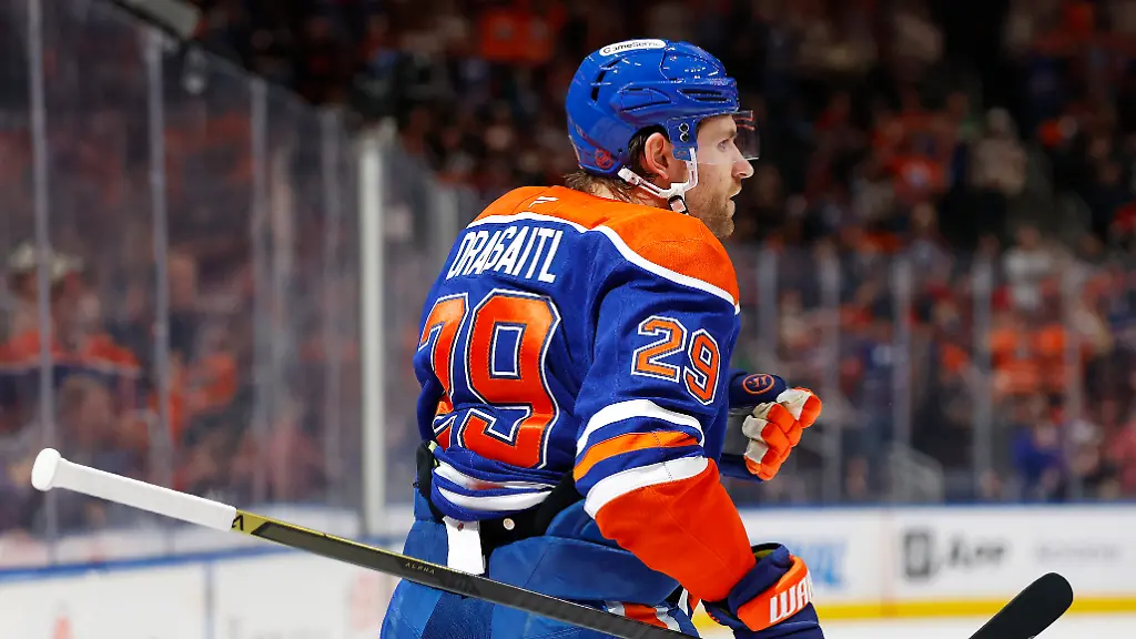 Mar-3-2026-Edmonton-Alberta-CAN-Edmonton-Oilers-forward-Leon-Draisaitl-29-celebrates-after-scoring-a-goal-during-the-first-period-against-the-Ottawa-Senators-at-Rogers-Place