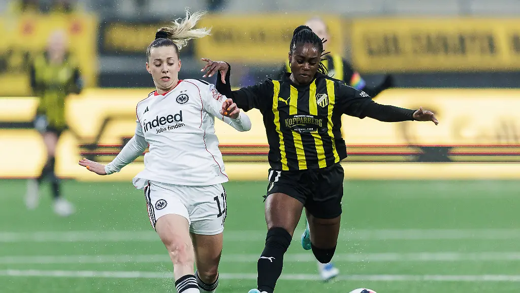 260402-Nina-Luhrben-of-Eintracht-Frankfurt-and-Monica-Jusu-Bah-of-Haecken-during-the-UEFA-Women-s-Europa-Cup-semifinal-between-Haecken-and-Eintracht-Frankfurt-on-April-2-2026-in-Gothenburg