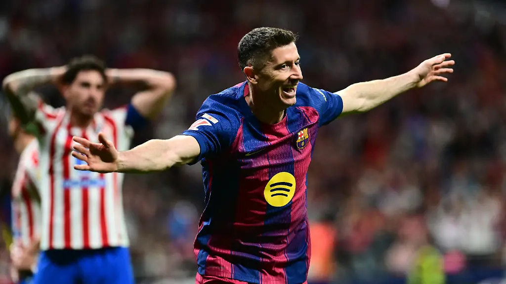 Soccer-Football-LaLiga-Atletico-Madrid-v-FC-Barcelona-Riyadh-Air-Metropolitano-Madrid-Spain-April-4-2026-FC-Barcelona-s-Robert-Lewandowski-celebrates-scoring-their-second-goal-REUTERS-Juan-Barbosa