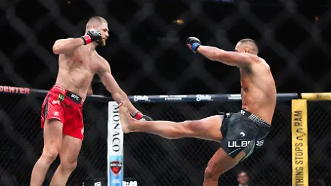 April-11-2026-Miami-Fl-USA-Miami-FLORIDA-Aa-APRIL-11-R-L-Carlos-Ulberg-attempts-kicks-at-JiAa-oA-ProchoAzka-in-a-Light-Heavyweight-bout-during-UFC-327-at-Kaseya-Center-on-April-11-2026-in-Miami-FL