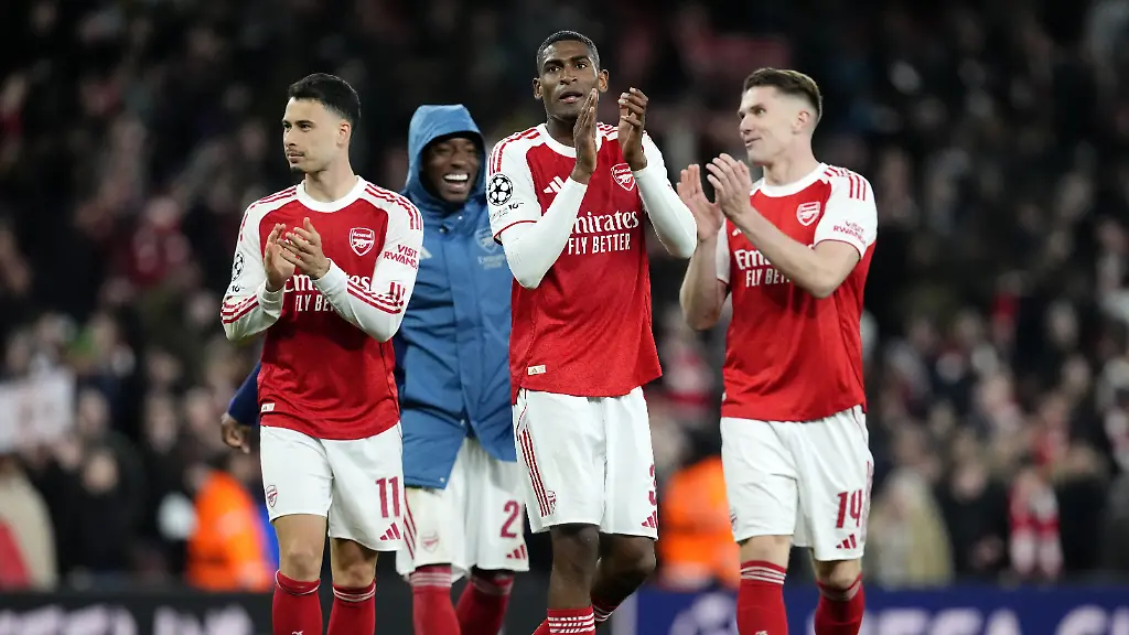 Arsenal-v-Sporting-Lisbon-UEFA-Champions-League-Quarter-Final-Second-Leg-Emirates-Stadium-left-to-right-Arsenal-s-Gabriel-Martinelli-Arsenal-s-Cristhian-Mosquera-and-Viktor-Gyokeres-applaud-the-fans-at-full-time-during-the-UEFA-Champions-League-quarter-final-second-leg-match-at-the-Emirates-Stadium-London-Picture-date-Wednesday-April-15-2026-Photo-credit-should-read-Nick-Potts-PA-Wire-RESTRICTIONS-Use-subject-to-restrictions-Editorial-use-only-no-commercial-use-without-prior-consent-from-rights-holder