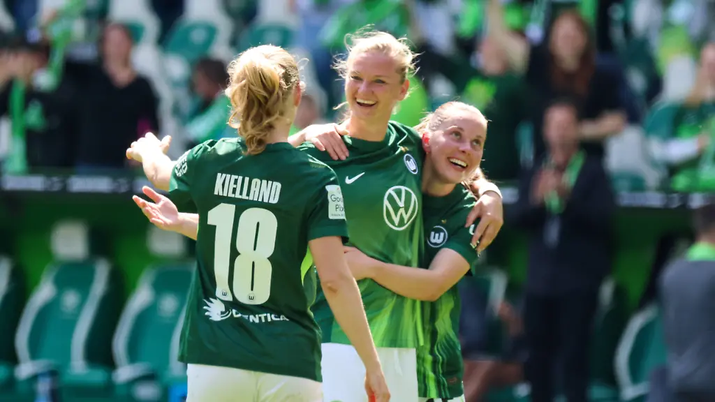 Wolfsburg-Deutschland-17-Mai-2026-1-Frauen-Bundesliga-26-Spieltag-VfL-Wolfsburg-vs-1-FC-Nuernberg-Im-Bild-v-li