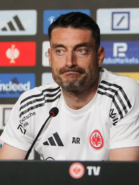 07-05-2026-xmpffx-Fussball-1-Bundesliga-Eintracht-Frankfurt-Pressekonferenz-v-l