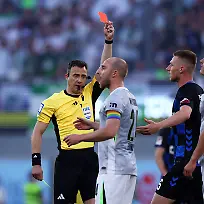 Soccer-Football-Bundesliga-Relegation-Playoff-Second-Leg-SC-Paderborn-v-VfL-Wolfsburg-Home-Deluxe-Arena-Paderborn-Germany-May-25-2026-VfL-Wolfsburg-s-Joakim-Maehle-is-shown-a-red-card-by-referee-REUTERS-Thilo-Schmuelgen-DFL-REGULATIONS-PROHIBIT-ANY-USE-OF-PHOTOGRAPHS-AS-IMAGE-SEQUENCES-AND-OR-QUASI-VIDEO