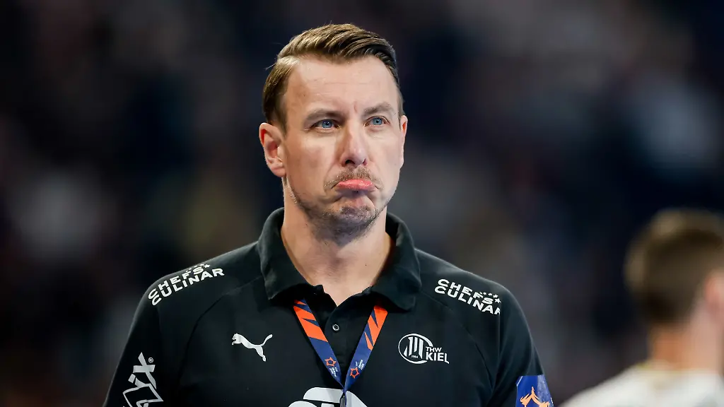 31-05-2026-Hamburg-Handball-Maenner-EHF-European-League-THW-Kiel-MT-Melsungen-Final-Four-Finale-Barclays-Arena-Trainer-Filip-Jicha-THW-Kiel-am-Spielfeldrand