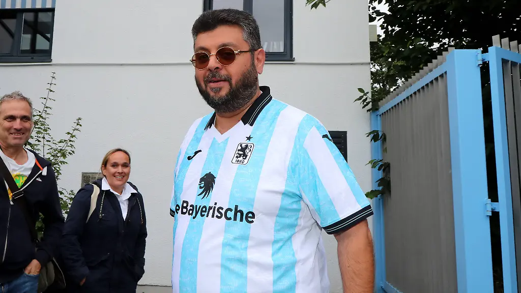 Fussball-Herren-3