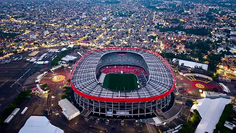 ARCHIV-10-05-2026-Mexiko-Mexiko-Stadt-Das-Aztekenstadion-Austragungsort-des-Eroeffnungsspiels-der-FIFA-Fussball-Weltmeisterschaft-2026-Luftaufnahme-mit-Drohne-Mexiko-wird-die-FIFA-Fussball-Weltmeisterschaft-2026-im-Juni-und-Juli-diesen-Jahres-gemeinsam-mit-den-Vereinigten-Staaten-und-Kanada-ausrichten
