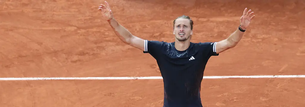 June-7-2026-Paris-Ile-De-France-France-ALEXANDER-ZVEREV-of-Germany-after-the-match-against-F-Cobolli-of-Italy-in-the-final-of-tennis-tournament-Roland-Garros-Paris-France