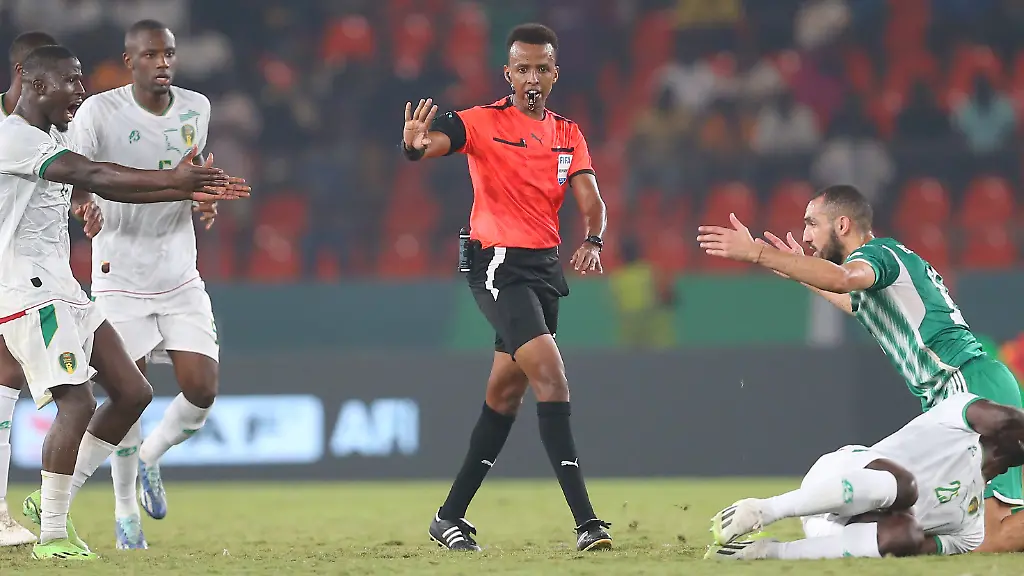 Football-2023-Africa-Cup-of-Nations-Finals-Mauritania-v-Algeria-Peace-Stadium-Bouake-Cote-dIvoire
