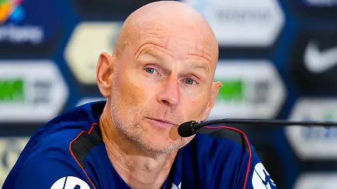 World-Cup-2026-Greensboro-USA-20260606-Norway-s-national-team-Nationalteam-manager-Stale-Solbakken-during-a-press-conference-PK-Pressekonferenz-with-the-Norwegian-men-s-national-football-team-at-The-University-of-North-Carolina-Greensboro-UNCG-Photo-Fredrik-Varfjell-NTB-Greensboro-United-States-EDITORIAL-USE-ONLY-RESTRICTED-USE-FOR-BETTING-COMPANIES-Ref-SPOrtiPG2fddAU
