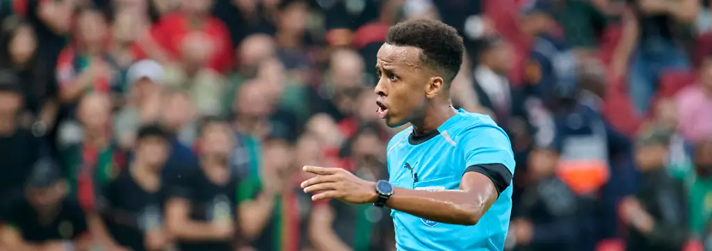 Referee-Omar-Artan-SOM-during-the-TotalEnergies-CAF-Champions-League-2025-26-Final-2nd-Leg-match-between-AS-FAR-Morroco-and-Mamelodi-Sundowns-South-Africa-at-Prince-Moulay-Abdallah-Stadium-in-Rabat-Morocco-on-May-24-2026-Photo-by-Andrew-Surma-SIPA-USA