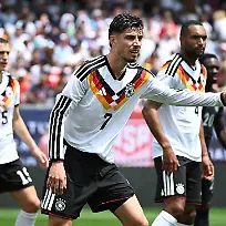 Fussball-Laenderspiel-Herren-Freundschaftsspiel-zur-Fussball-WM-2026-Soldier-Field-Chicago-USA-Deutschland-1-2-Kai-Havertz-GER-Jonathan-Tah-GER-Nico-Schlotterbeck-GER