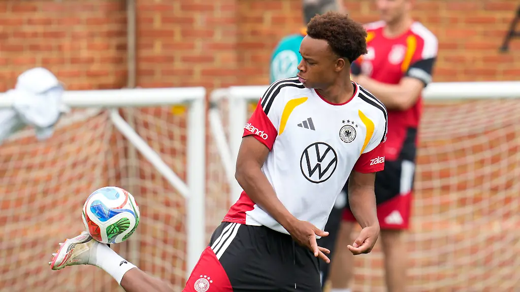 Assan-Ouedraogo-Deutschland-25-nimmt-am-Training-USA-Deutsche-Fussballnationalmannschaft-Training-Winston-Salem-10-06-2026-USA-Deutsche-Fussballnationalmannschaft-Training-Winston-Salem-10-06