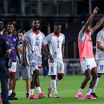FT-LAUDERDALE-FL-JUNE-2-Haiti-celebrate-together-at-the-end-of-the-International-Friendly-Laenderspiel-Nationalmannschaft-game-between-Haiti-and-New-Zealand-at-Chase-Stadium-on-June-2-2026-in-Fort-Lauderdale-Florida