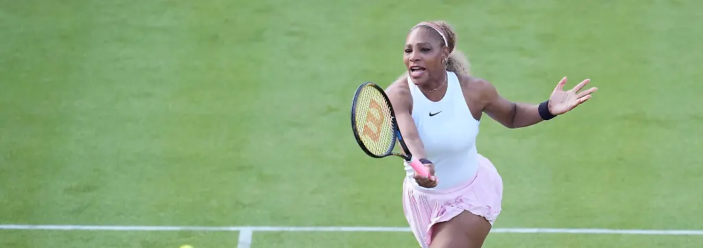 Serena-Williams-competes-during-the-round-of-16-doubles-match-at-The-HSBC-Championships-2026-women-s-tennis-tournament-at-The-Queen-s-Club-in-London-England-on-June-9-2026