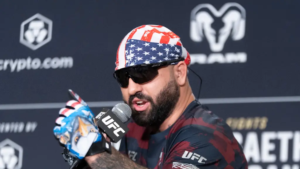 UFC-heavyweight-fighter-Josh-Hokit-speaks-to-reporters-during-the-UFC-Freedom-250-media-day-Wednesday-June-10-2026-in-Washington