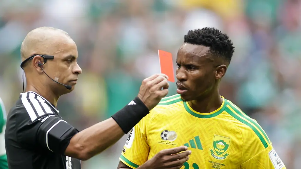 MEXICO-MEXICO-CITY-JUNE-11-2026-Referee-Wilton-Sampaio-L-and-South-Africa-s-Themba-Zwane-in-the-2026-FIFA-World-Cup-WM-Weltmeisterschaft-Fussball-Group-A-football-match-between-Mexico-and-South-Africa-at-Mexico-City-Stadium