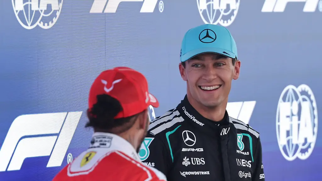 F1-Barcelona-Catalunya-Grand-Prix-2026-Qualifying-Lewis-Hamilton-of-Ferrari-and-George-Russell-of-Mercedes-after-qualifying-ahead-of-the-Formula-1-Barcelona-Catalunya-Grand-Prix-at-Circuit-de-Barcelona-Catalunya-in-Barcelona-on-June-13-2026-Barcelona-Spain-PUBLICATIONxNOTxINxFRA-Copyright-xJakubxPorzyckix-originalFilename-porzycki-f1barcel260613-np5Lq