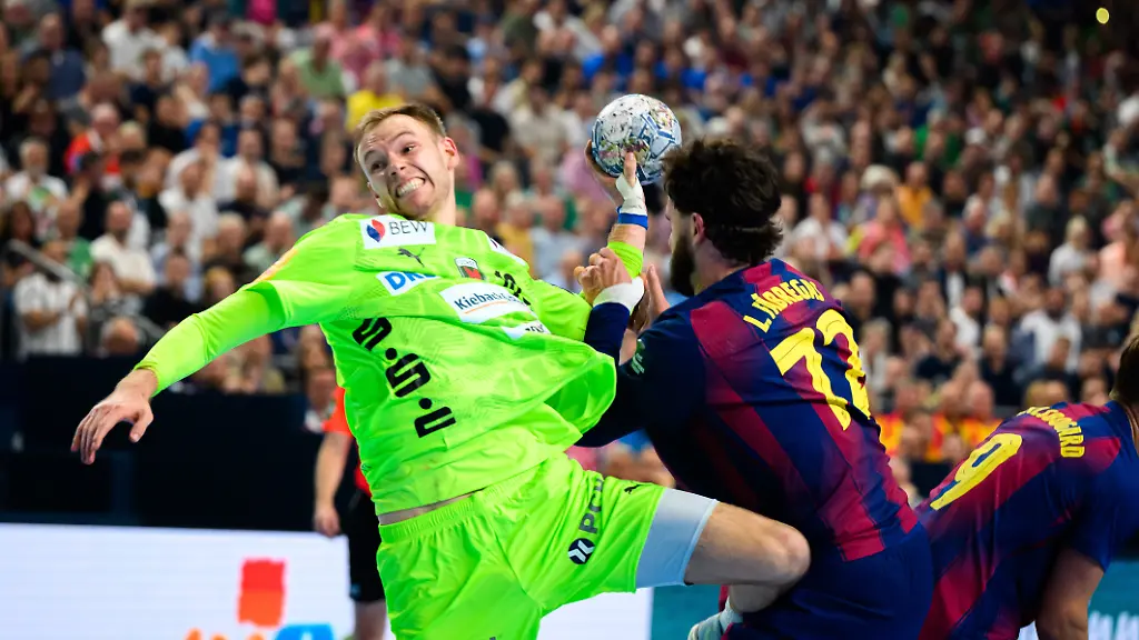 Koeln-Deutschland-Handball-EHF-CL-Final-4-Finale-Barca-Fuechse-Berlin-v-li