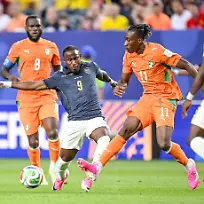 Franck-Kessie-Ivory-Coast-John-Yeboah-Ecuador-and-Yan-Diomande-Ivory-Coast-battle-for-the-ball-during-the-FIFA-World-Cup-2026-Group-E-match-between-Cote-D-Ivoire-and-Ecuador-at-Philadelphia-Stadium-on-June-14-2026-in-Philadelphia-United-States