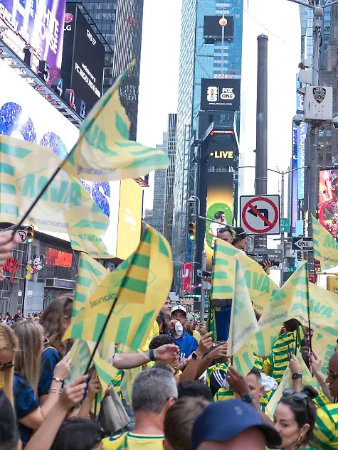 Brazilian-fans-in-Times-Square-Brazilian-fans-gather-in-Times-Square-in-New-York-to-cheer-for-the-Brazilian-national-team-Nationalteam-on-the-eve-of-the-World-Cup-s-opening-match-in-the-United-States-this-Friday-June-12-2026
