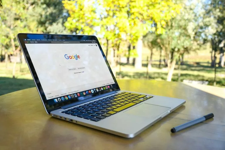 Laptop, Google, Arbeit, Google AdSense